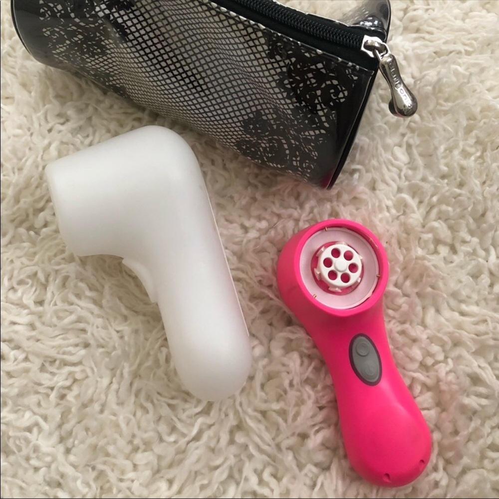 Hot Pink Clarisonic Mia 2